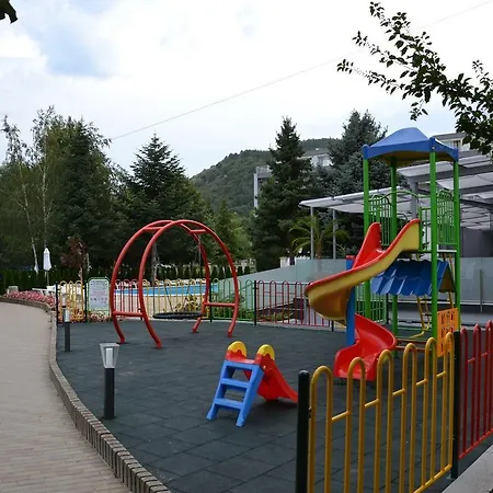 Sports&hotel Aqua Life Tower Отель 2*